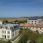 Le Domaine Du Meunier 4* Mortagne-sur-Gironde