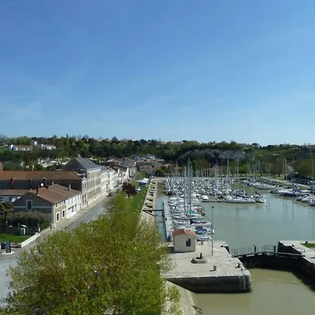 Le Domaine Du Meunier Guest house Mortagne-sur-Gironde